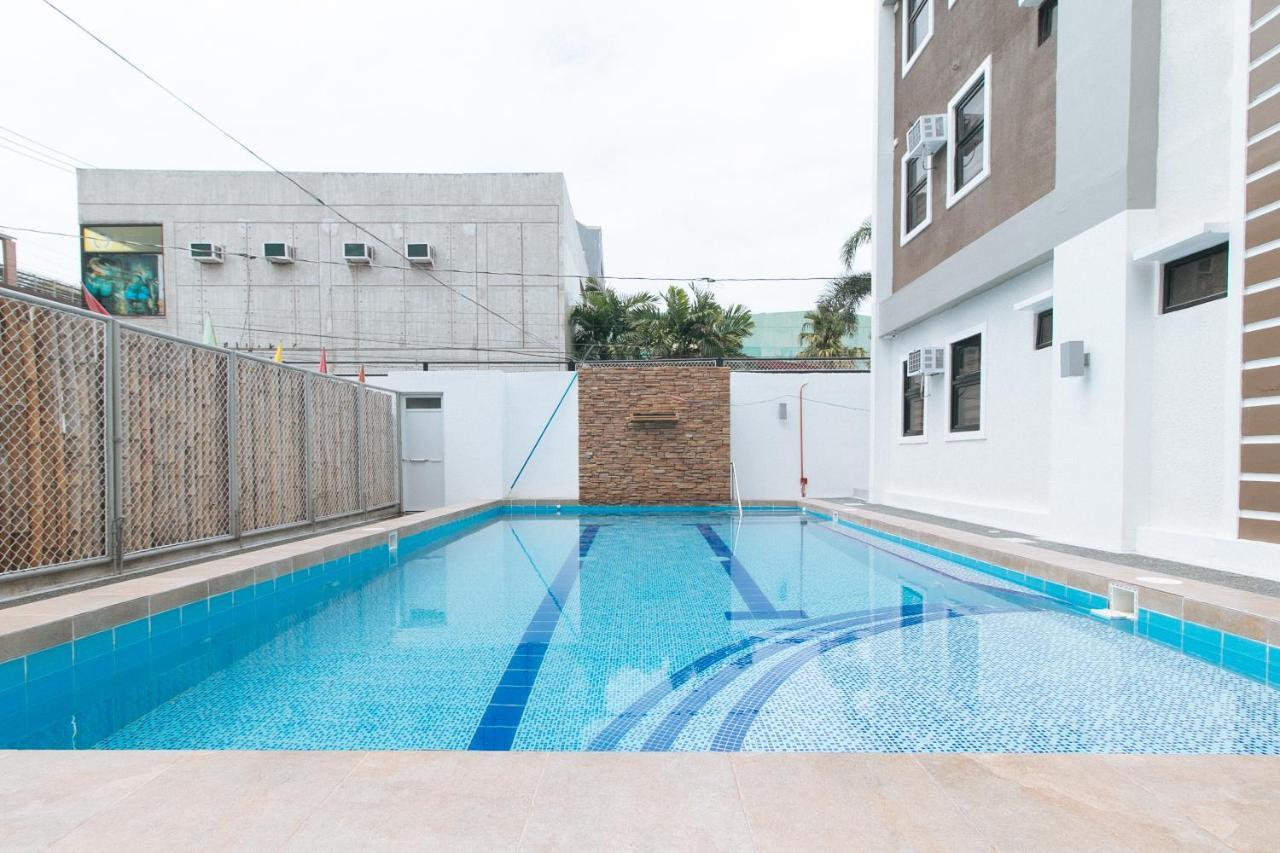 Reddoorz Plus At Dbuilders Poblacion Bgc 达义 外观 照片